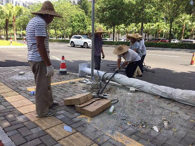 路灯维护4